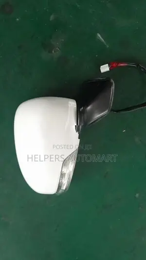 Toyota Prius 30 Side mirror