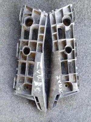 Toyota prius W30 Retainer