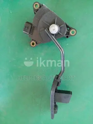 Nissan Tida Sc11 Accelerator pedal