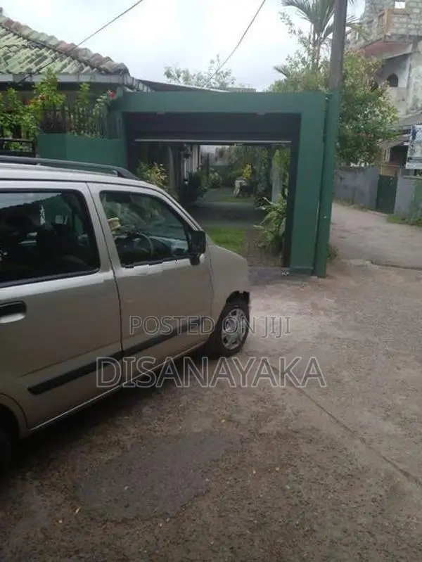single story house with land for sale in rajagiriya Ds1745