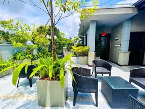Luxurious House Sale With Furniture