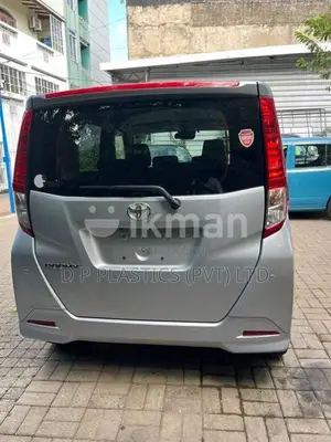 Toyota Roomy X 2023