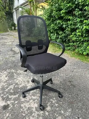 Stylish Mid Back Office Chair 826