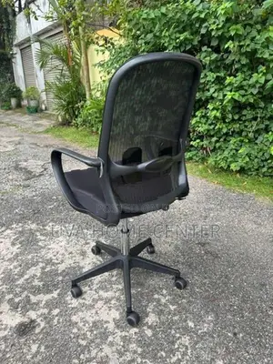 Stylish Mid Back Office Chair 826