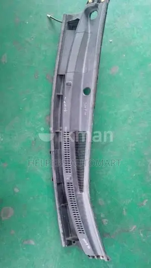 Toyota Aqua Nhp10 Wiper Panel