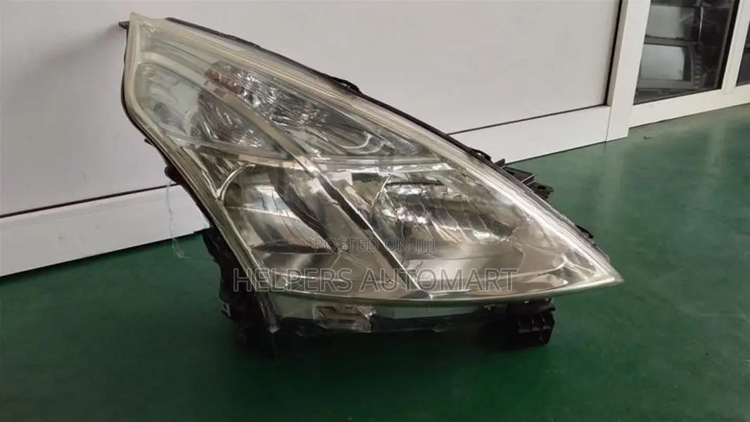 nissan Teana J32 head light