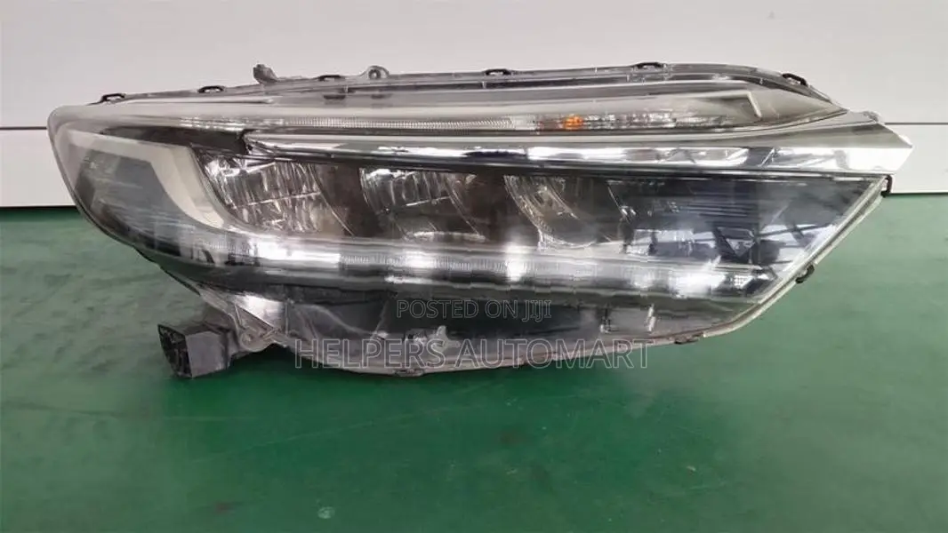 honda fit shuttle Gp7 head light