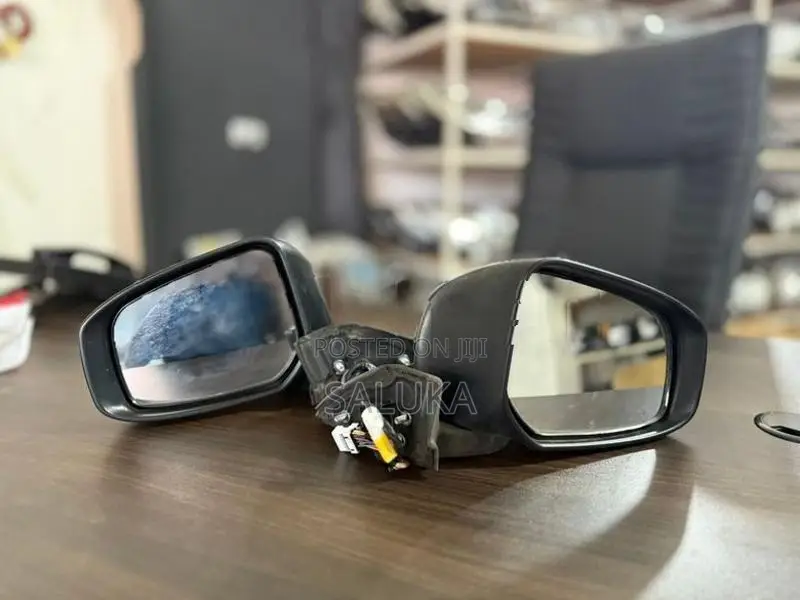Mitsubishi B11W EK Wagon Side Mirror