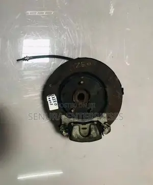 Nissan Leaf Aze0 Front Hub