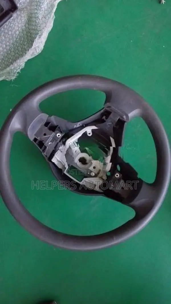 toyota vitz ksp 90 Steering wheel