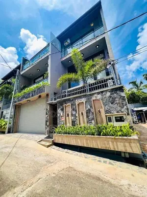 Valuable House Sale With Furniture