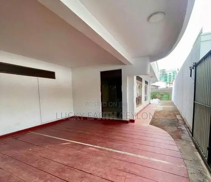 Sale Nugegoda 2 Storey Condominium Property Only at Land Value (ZMS300