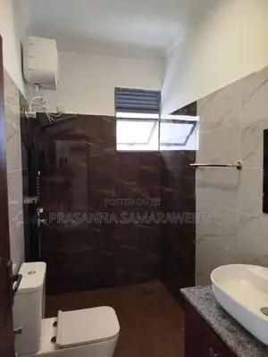 Brand New solid Modern super luxury House-piliyandala