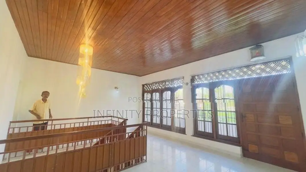 (AFA456) 02 Story House with 16 P sale At wathegedra Road Maharagama