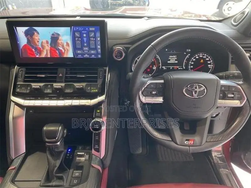 Toyota Land Cruiser Prado lc300 GR sport 2025