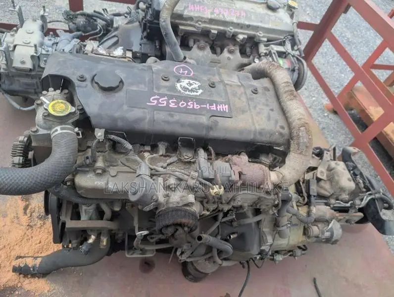 Isuzu 4HF1 Engine with gear box complete