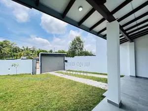 Well Build Super House In Athurugiriya