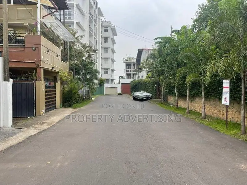 Land for sale colombo 5 - residential area