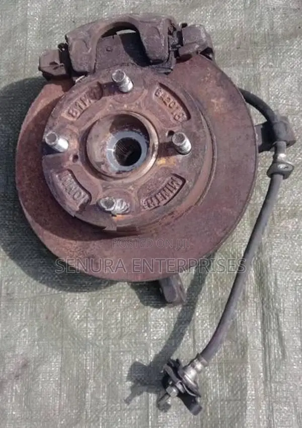 Suzuki Wagon R MH44S Front Hub LH
