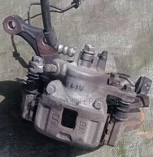 Suzuki Spacia MK53 Front Hub RH