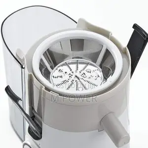 Black And Decker Juice Extractor - 250W (JE250)