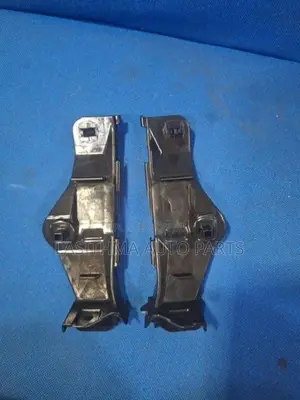 Ist Front Bumper Retainer