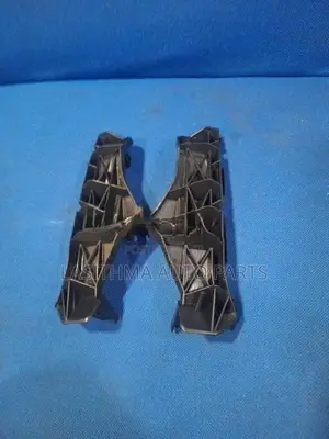 Ist Front Bumper Retainer
