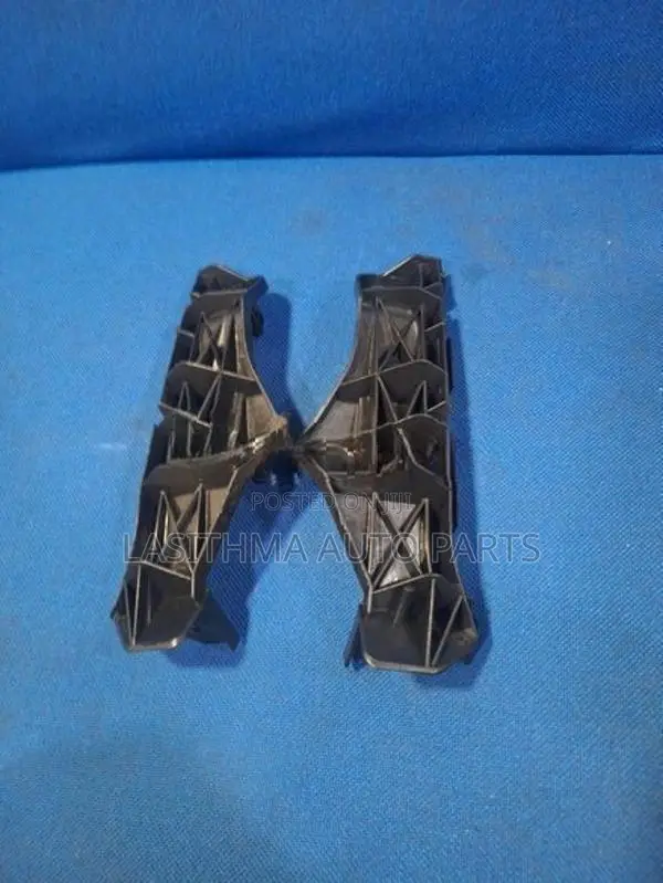 Ist Front Bumper Retainer
