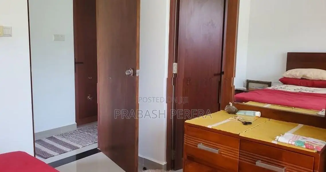 3 Bed Apartment for Sale in Athurugiriya