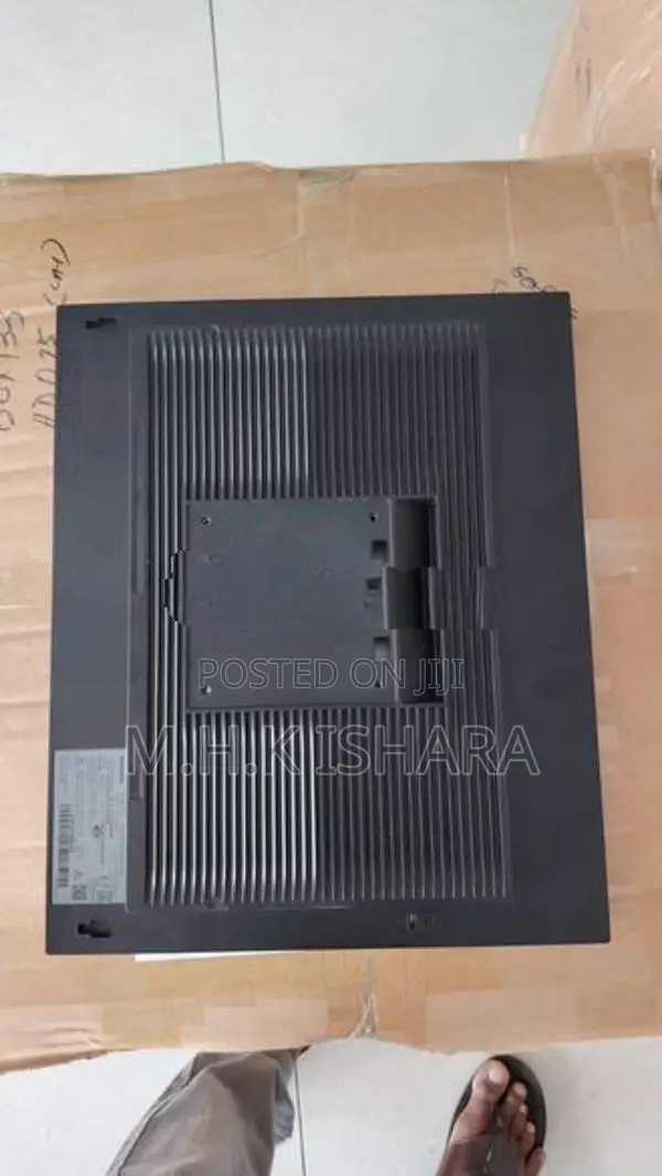 19’LED Square Monitor