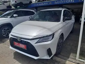 Toyota Yaris Ativ premium LUX 2025