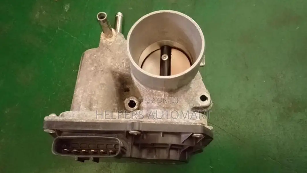 Toyota Aqua NHP10 Throttle body