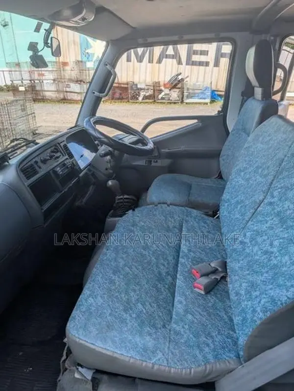 Mitsubishi Canter Crewcab Cabin