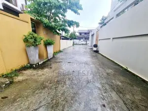 10P Residential Property For Sale in Ethul Kotte