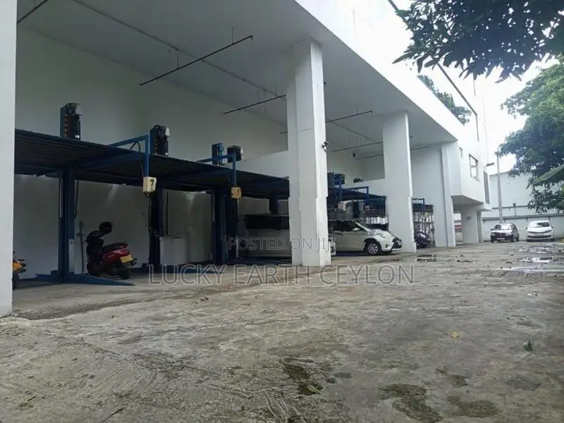 Rajagiriya 3 Floors of Commercial Space in Two Towers For Rent (MG1137
