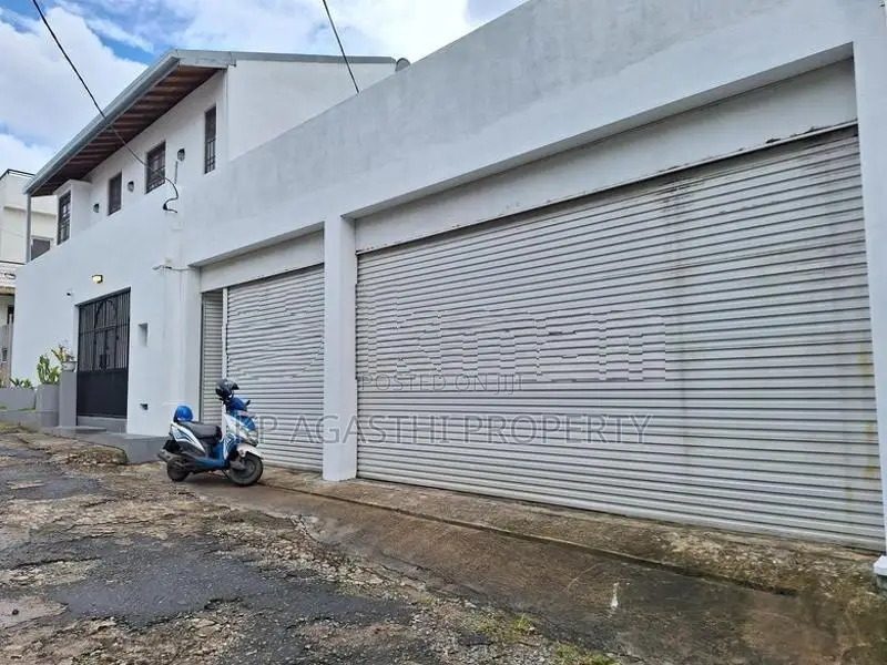 Luxury House for Sale in Boralesgamuwa