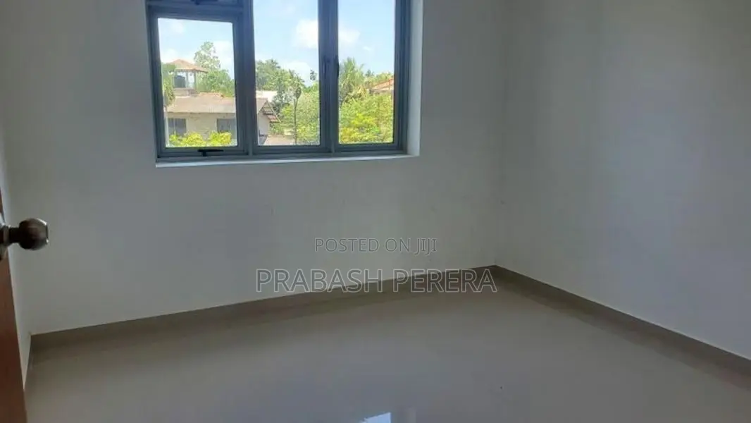 Canterbury Golf Apartment for Sale in Kahathuduwa
