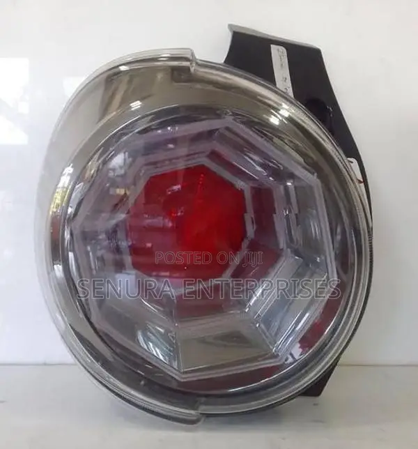 Daihatsu Cast La250 Tail Light L/h