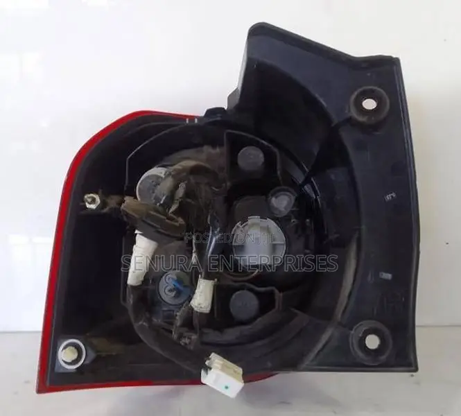 Daihatsu Tocot La550 Tail Light R/h