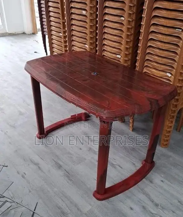 Nippon Plastic Tables