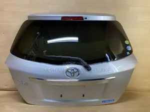Toyota Vitz KSP130 Dickey Door