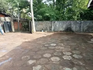 land with old house for sale in Nugegoda Ds1230