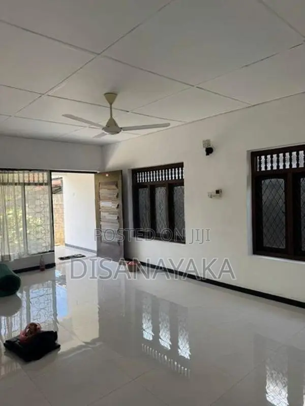 Single Story House for Sale Rajagiriya Ds17675