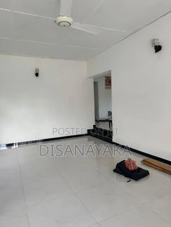 Single Story House for Sale Rajagiriya Ds17675