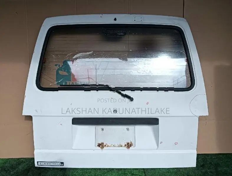 Nissan Mazda Vanette Dickey Door