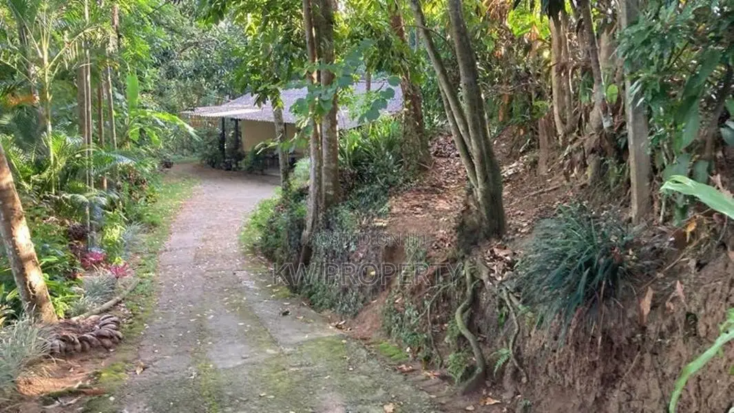 Land for sale in katugasthota