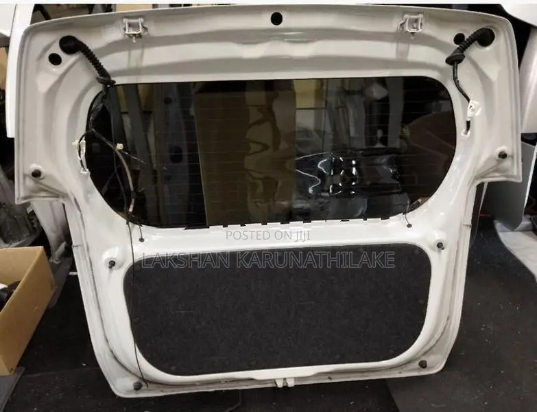 Wagon R MH44 Dicky Door