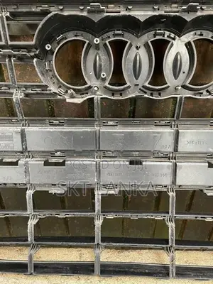 Genuine Audi A8 4H 2013 main Grill