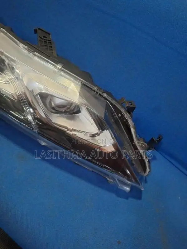 Eclipse Cross Head Lamp