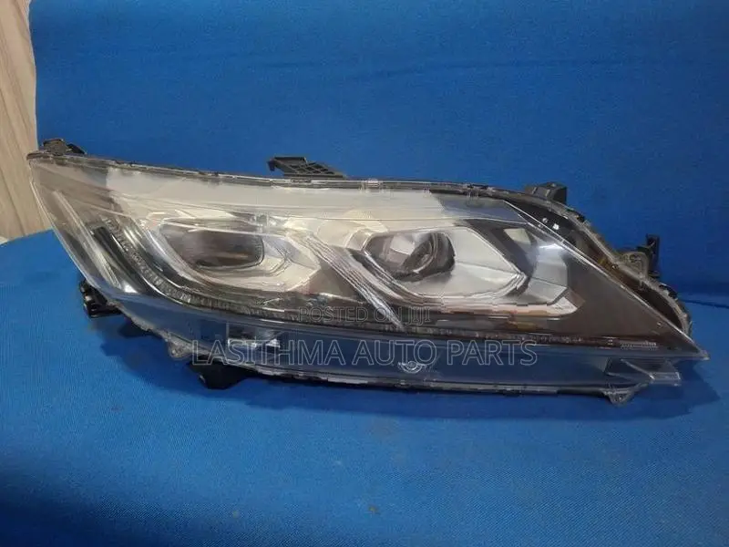 Eclipse Cross Head Lamp